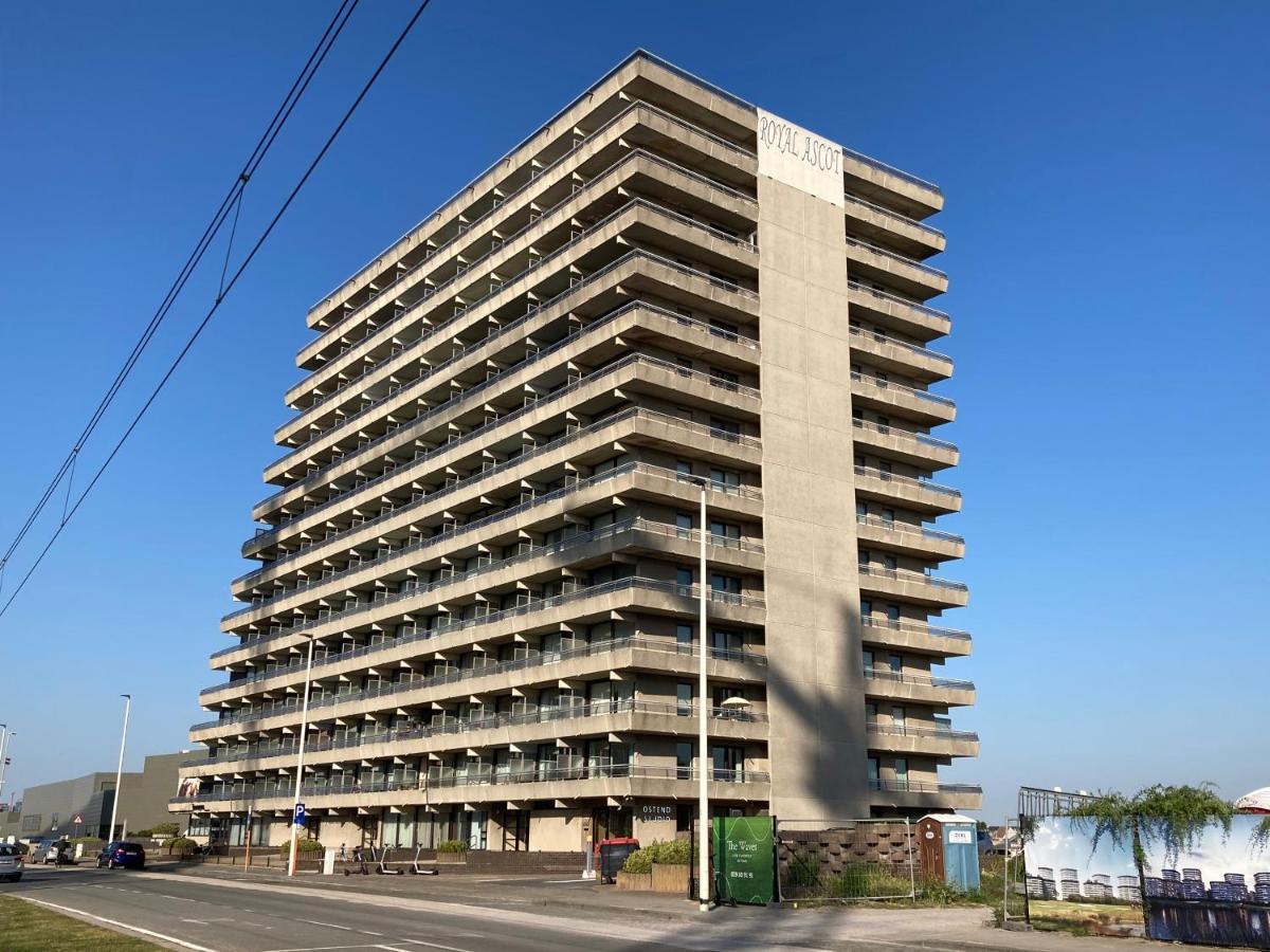 Tiny Apt W/ Balcony And Seaview, Even Out Of Your Bed ! Oostende Exterior foto